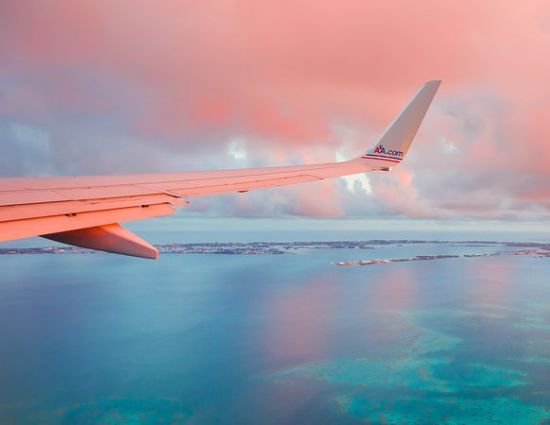 高速飛機起飛（圖片提供：Mike Theiss, National Geographic）